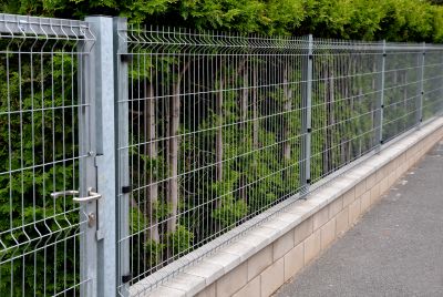 Metal Mesh Fence Installation